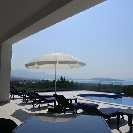 Villa Orao Kaštel Novi Eksteriør billede