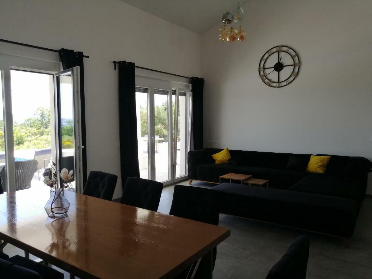Villa Orao Kaštel Novi Eksteriør billede