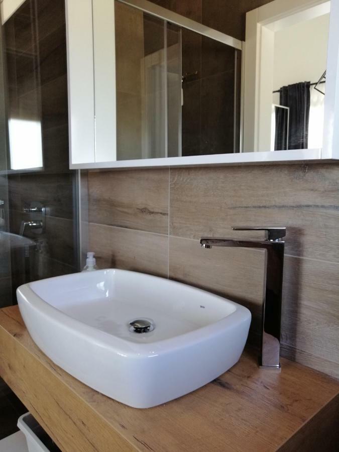 Villa Orao Kaštel Novi Eksteriør billede